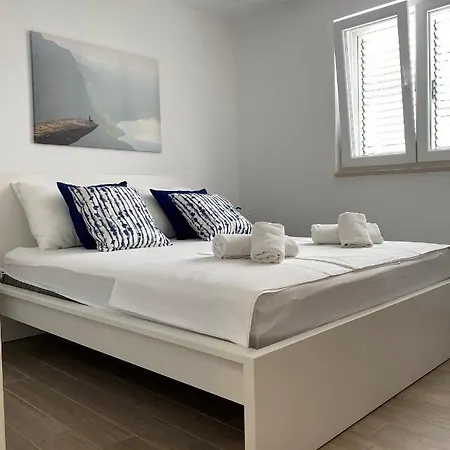 Apartman Roko Duboka By Aneo Travel Exterior photo